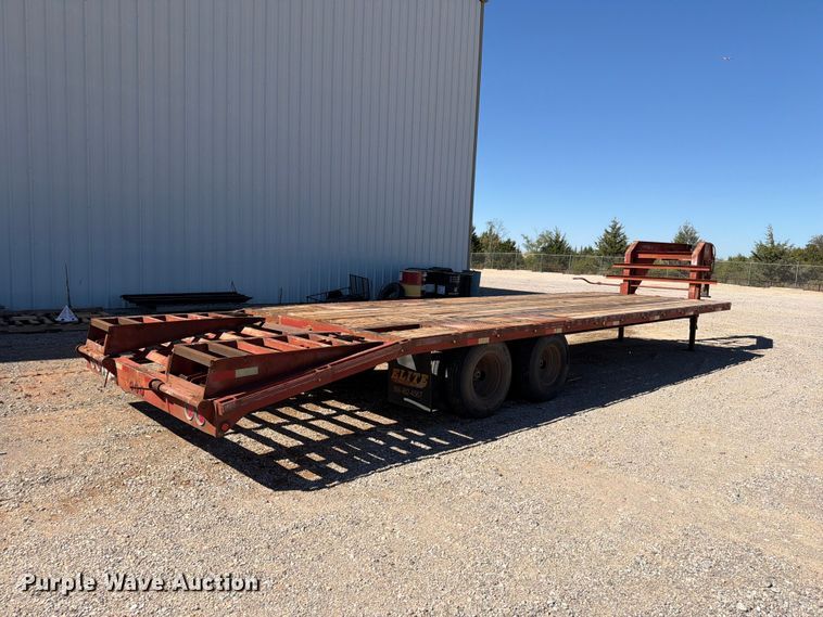 image for item EW7493 2008 Elite trailers equipment trailer