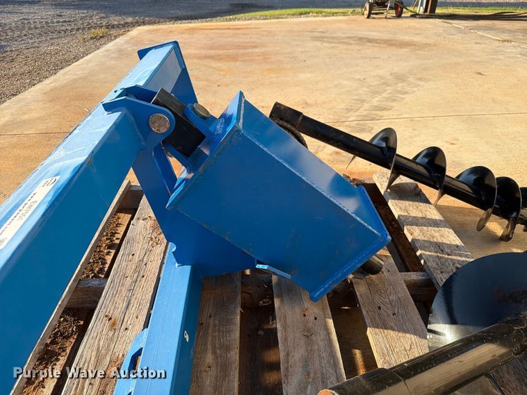 image for item EW7551 GIYI skid steer auger