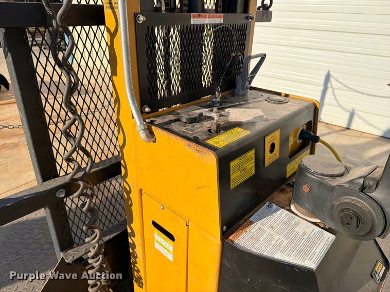 image for item EW7552 Big Joe PDBB-20-T12 forklift