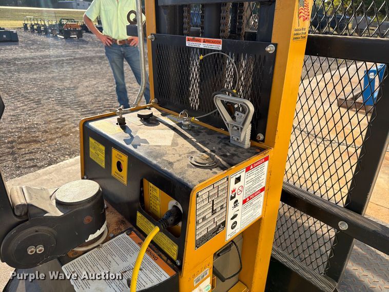 image for item EW7552 Big Joe PDBB-20-T12 forklift