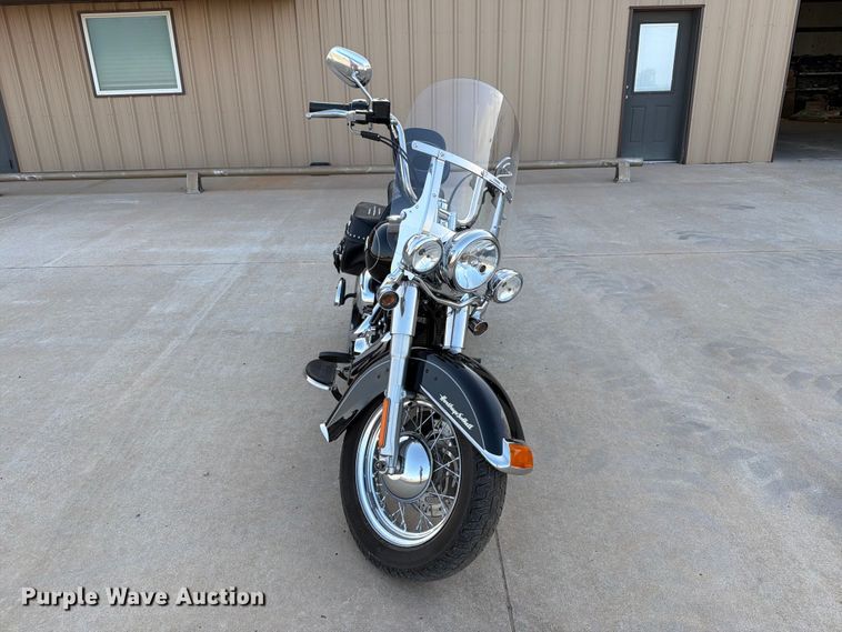 image for item EW8896 2010 Harley-Davidson Heritage Softail Classic motorcycle