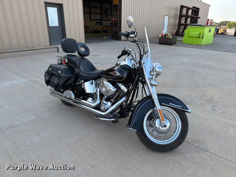 image for item EW8896 2010 Harley-Davidson Heritage Softail Classic motorcycle