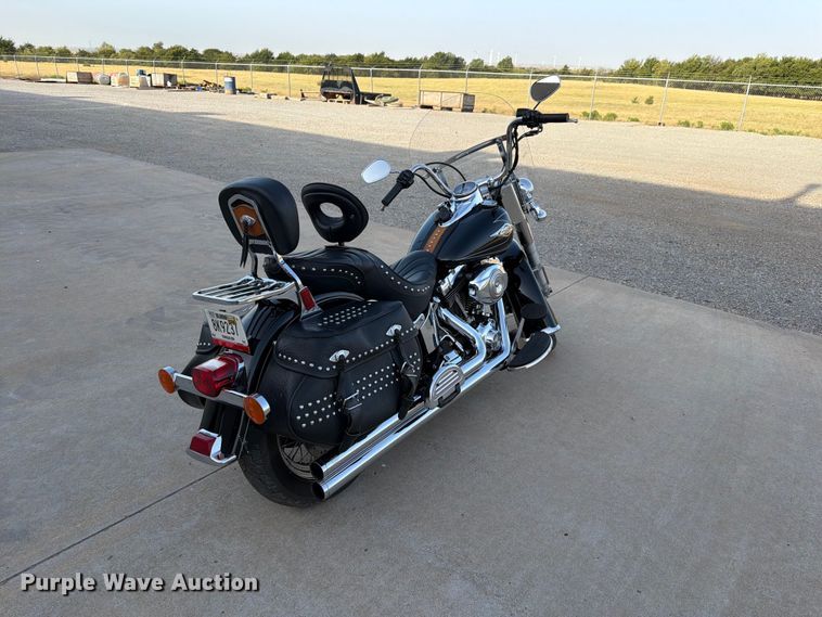 image for item EW8896 2010 Harley-Davidson Heritage Softail Classic motorcycle