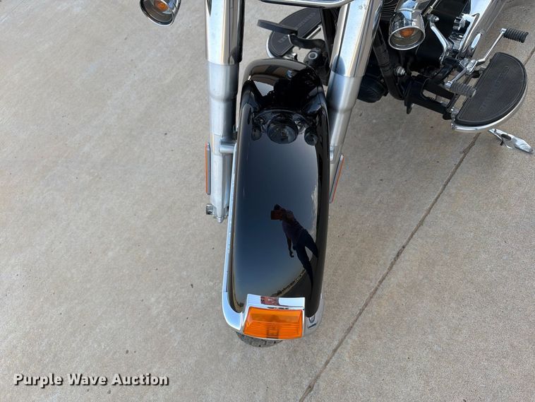 image for item EW8896 2010 Harley-Davidson Heritage Softail Classic motorcycle