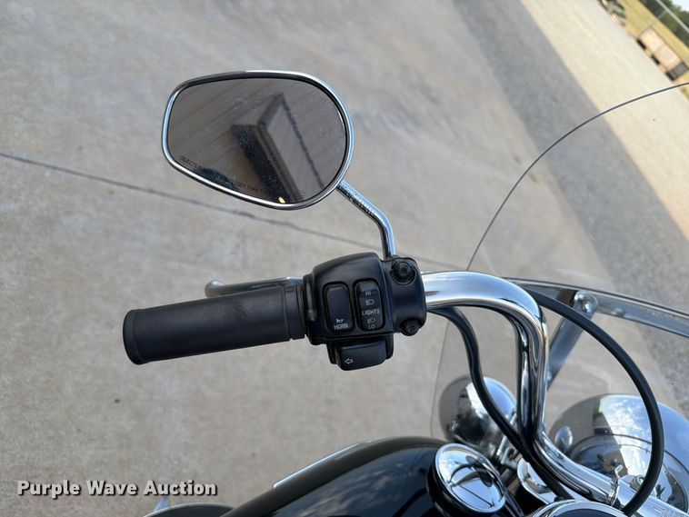 image for item EW8896 2010 Harley-Davidson Heritage Softail Classic motorcycle