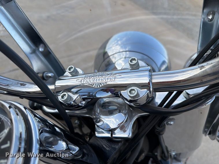 image for item EW8896 2010 Harley-Davidson Heritage Softail Classic motorcycle
