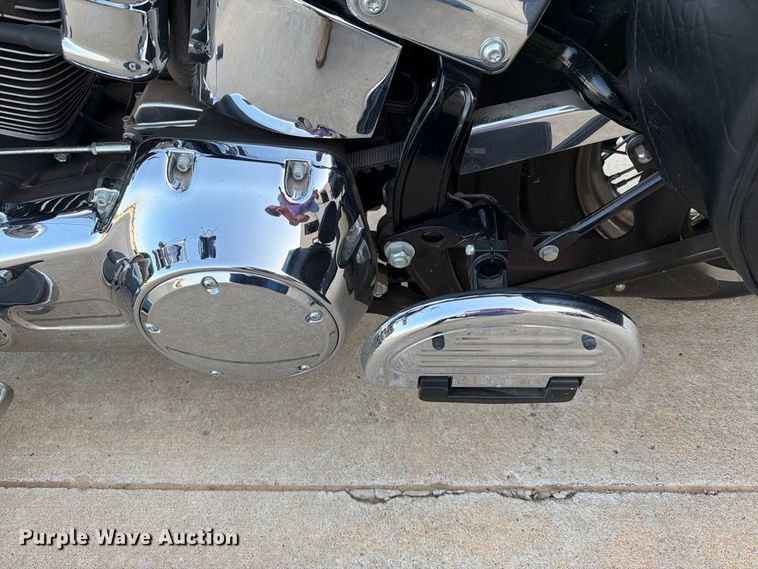 image for item EW8896 2010 Harley-Davidson Heritage Softail Classic motorcycle