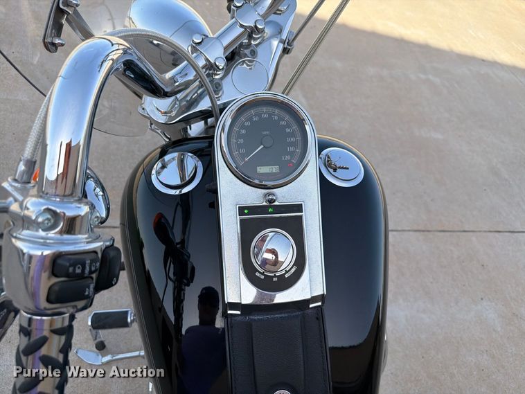 image for item EW8899 2007 Harley-davidson Softail Custom motorcycle