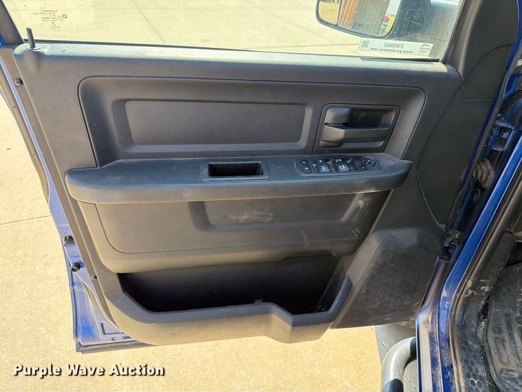 image for item EW8962 2018 RAM 2500 Crew Cab pickup truck
