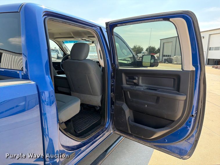 image for item EW8962 2018 RAM 2500 Crew Cab pickup truck