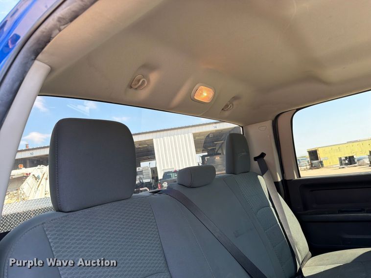 image for item EW8962 2018 RAM 2500 Crew Cab pickup truck
