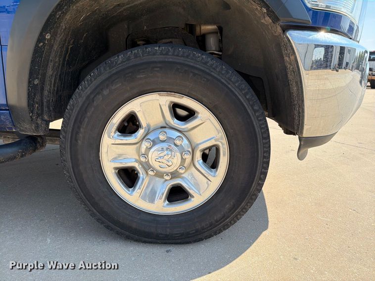 image for item EW8962 2018 RAM 2500 Crew Cab pickup truck