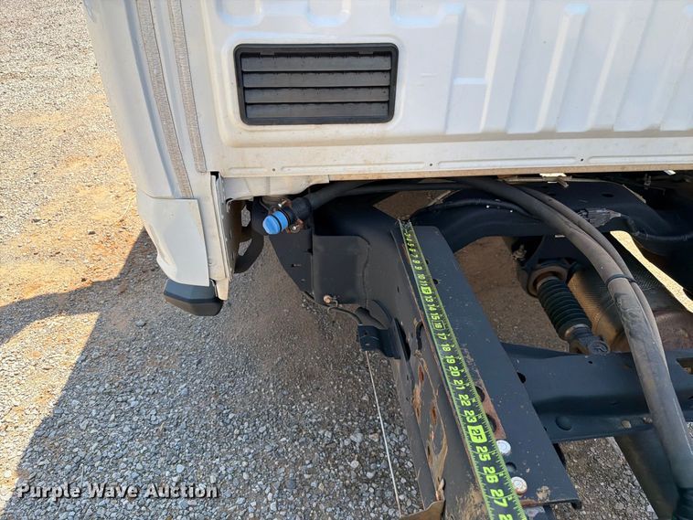image for item EW8963 2019 Ford F550 truck cab and chassis