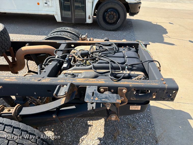 image for item EW8963 2019 Ford F550 truck cab and chassis