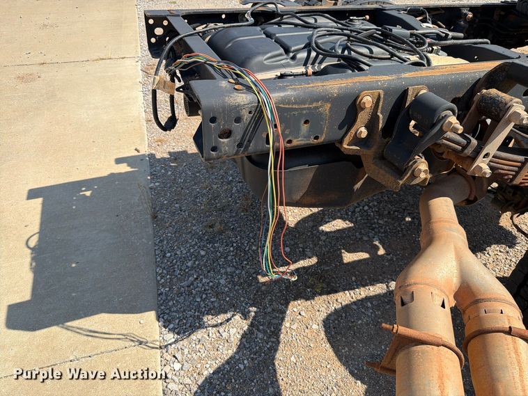 image for item EW8963 2019 Ford F550 truck cab and chassis