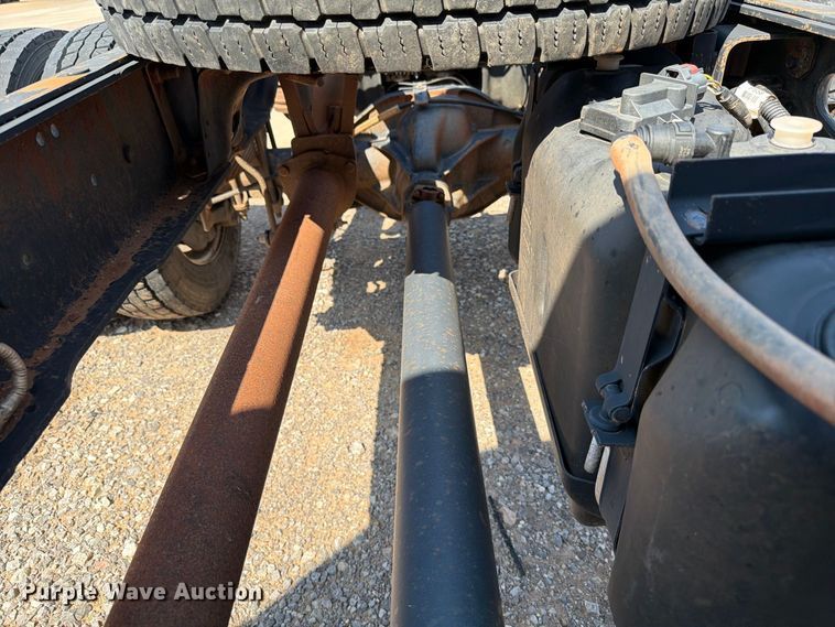 image for item EW8963 2019 Ford F550 truck cab and chassis