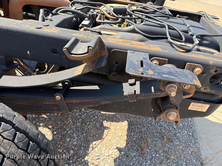 image for item EW8963 2019 Ford F550 truck cab and chassis