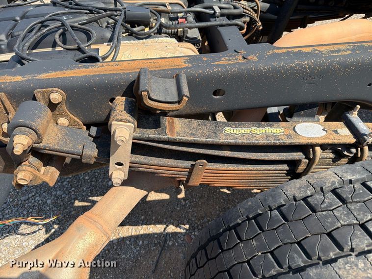 image for item EW8963 2019 Ford F550 truck cab and chassis
