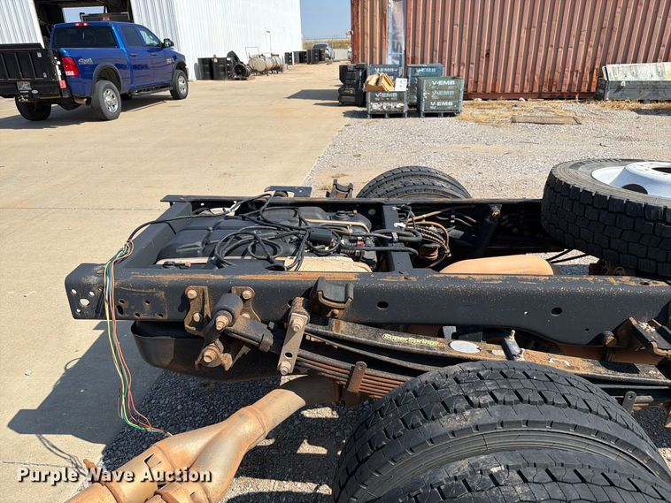 image for item EW8963 2019 Ford F550 truck cab and chassis