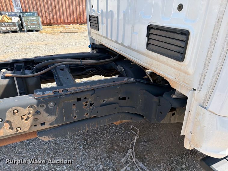 image for item EW8963 2019 Ford F550 truck cab and chassis
