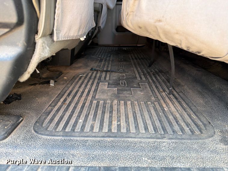 image for item EW8963 2019 Ford F550 truck cab and chassis