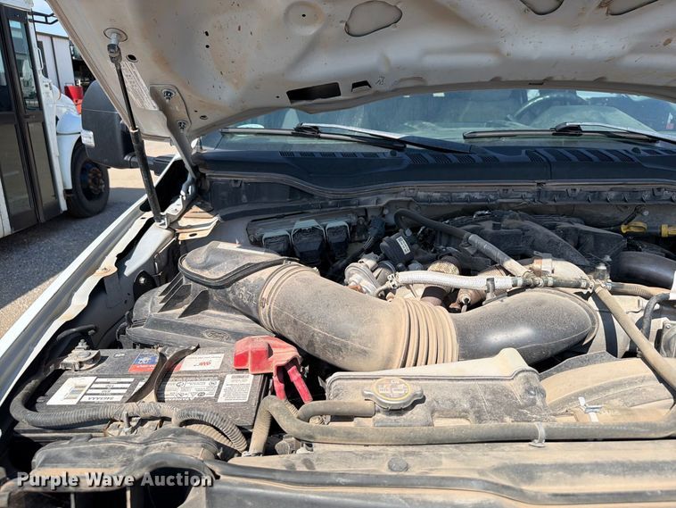 image for item EW8963 2019 Ford F550 truck cab and chassis