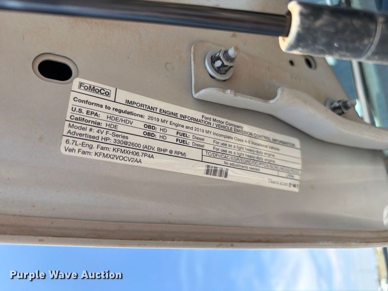image for item EW8963 2019 Ford F550 truck cab and chassis