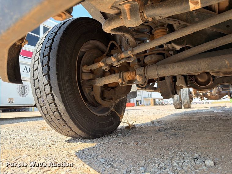 image for item EW8963 2019 Ford F550 truck cab and chassis