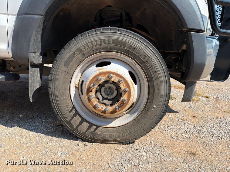 image for item EW8963 2019 Ford F550 truck cab and chassis