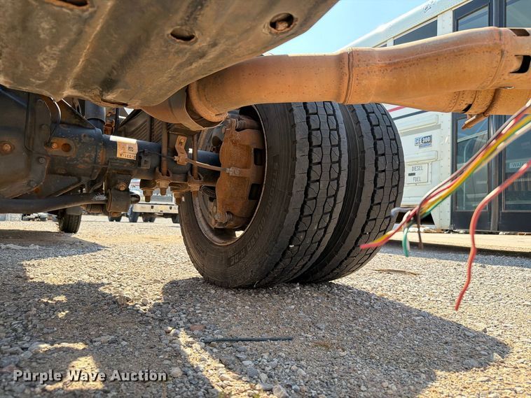image for item EW8963 2019 Ford F550 truck cab and chassis
