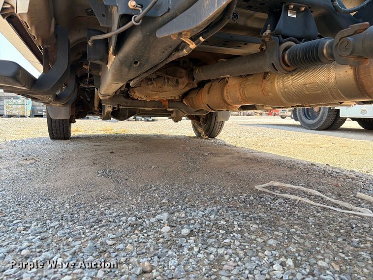 image for item EW8963 2019 Ford F550 truck cab and chassis