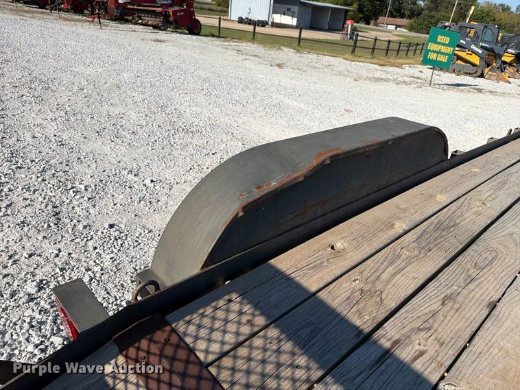 image for item EX0067 2021 Kodiak utility trailer