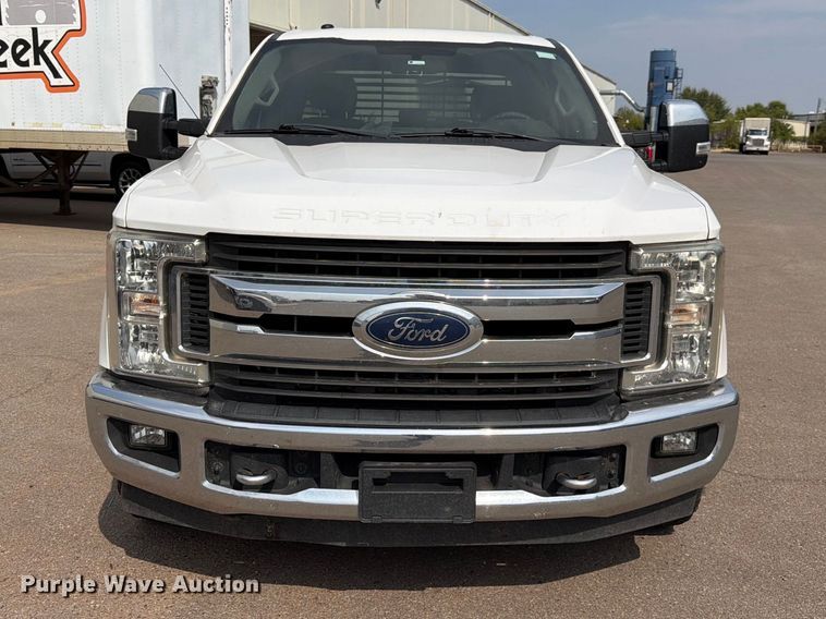 image for item EX0561 2019 Ford F250 Super Duty Ext. Cab pickup truck