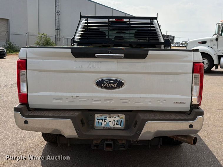 image for item EX0561 2019 Ford F250 Super Duty Ext. Cab pickup truck