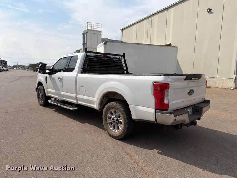 image for item EX0561 2019 Ford F250 Super Duty Ext. Cab pickup truck