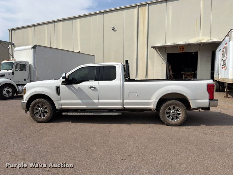 image for item EX0561 2019 Ford F250 Super Duty Ext. Cab pickup truck