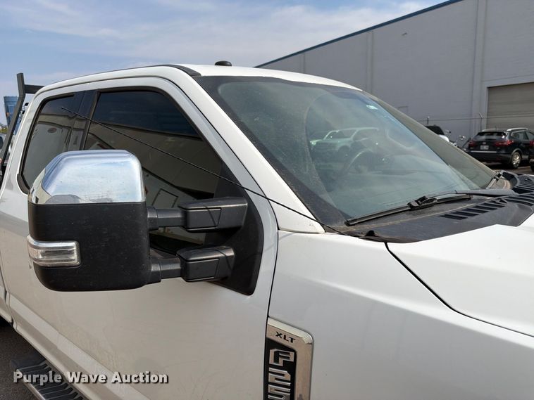 image for item EX0561 2019 Ford F250 Super Duty Ext. Cab pickup truck