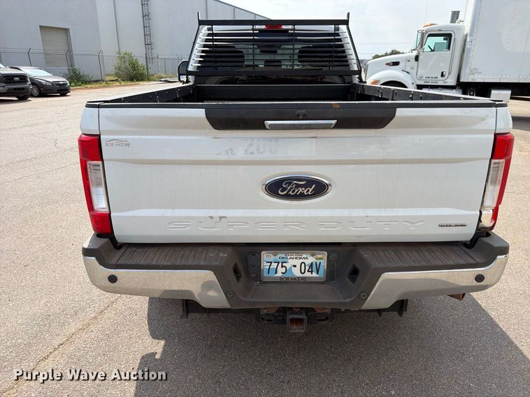 image for item EX0561 2019 Ford F250 Super Duty Ext. Cab pickup truck
