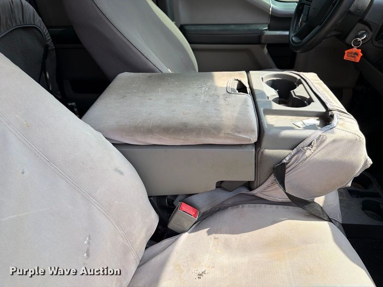 image for item EX0561 2019 Ford F250 Super Duty Ext. Cab pickup truck