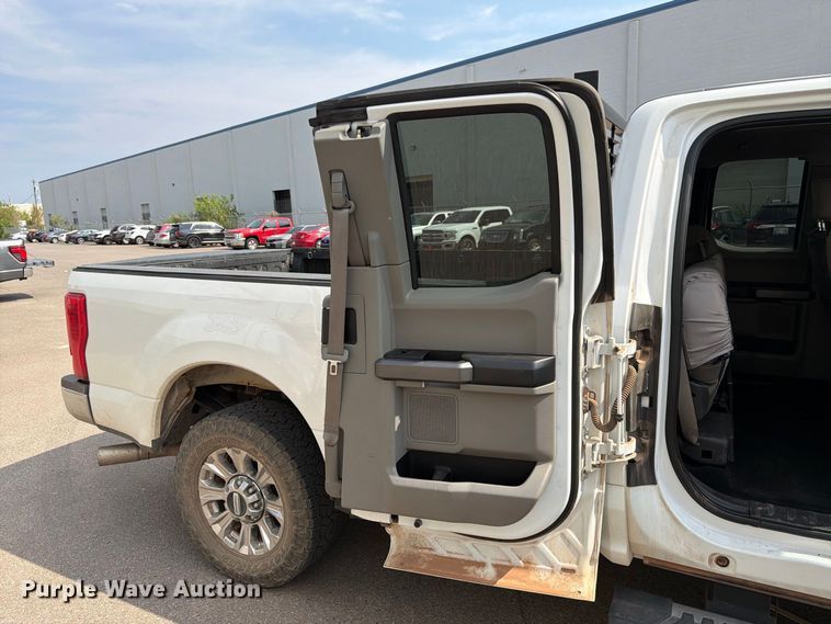 image for item EX0561 2019 Ford F250 Super Duty Ext. Cab pickup truck