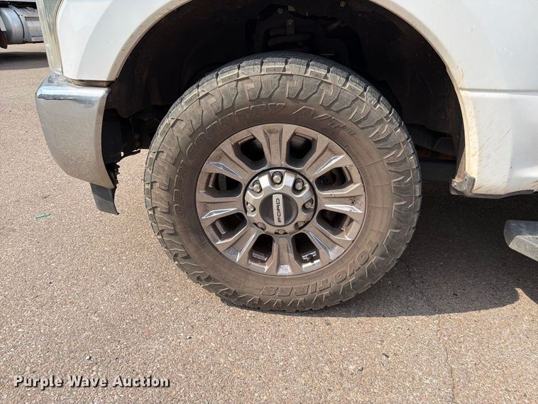 image for item EX0561 2019 Ford F250 Super Duty Ext. Cab pickup truck