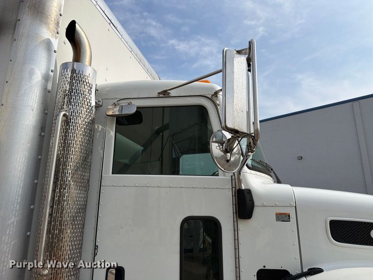 image for item EX0562 2016 Peterbilt 330 box truck