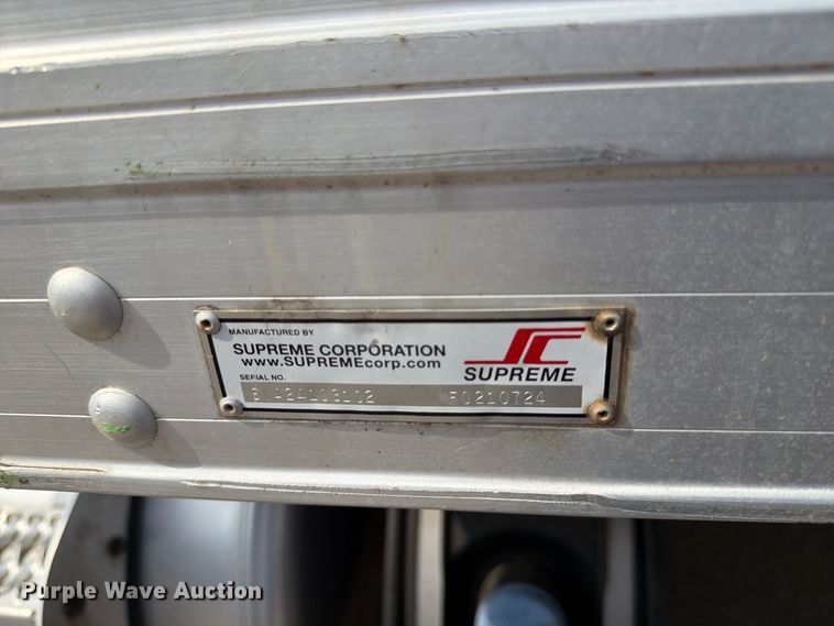 image for item EX0562 2016 Peterbilt 330 box truck