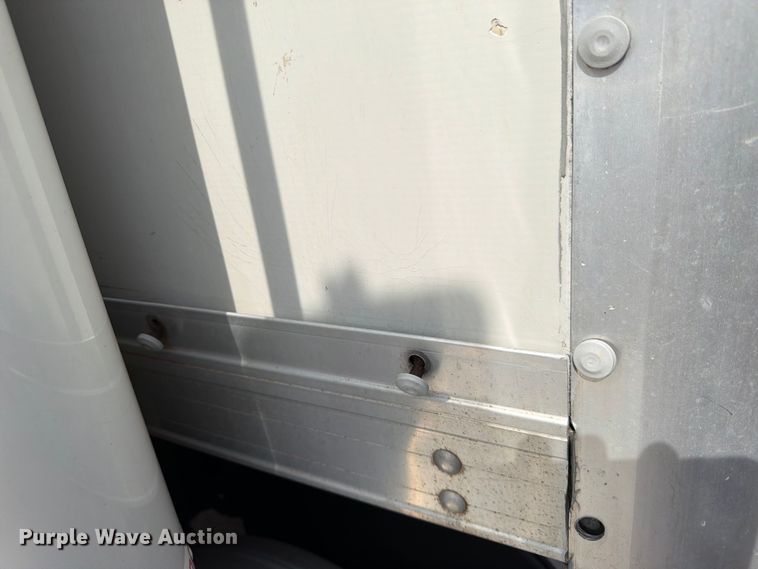 image for item EX0562 2016 Peterbilt 330 box truck