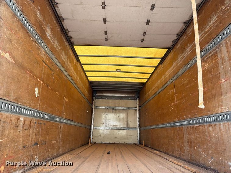 image for item EX0562 2016 Peterbilt 330 box truck
