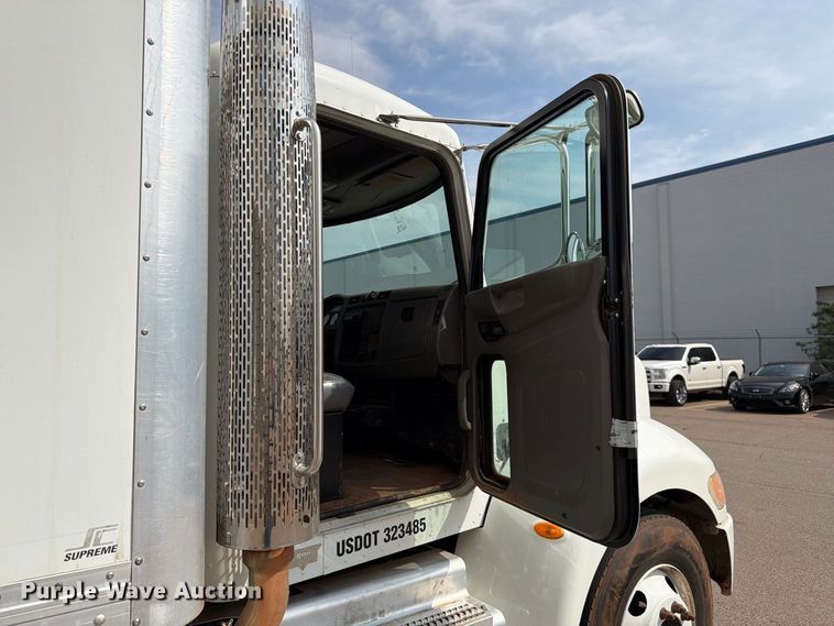 image for item EX0562 2016 Peterbilt 330 box truck
