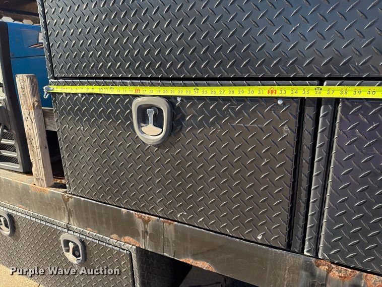 image for item EX1024 2017 Ford F350 Super Duty flatbed pickup truck