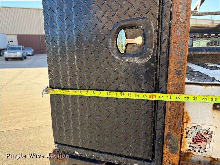 image for item EX1024 2017 Ford F350 Super Duty flatbed pickup truck