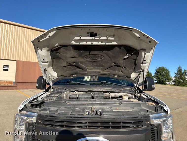 image for item EX1024 2017 Ford F350 Super Duty flatbed pickup truck