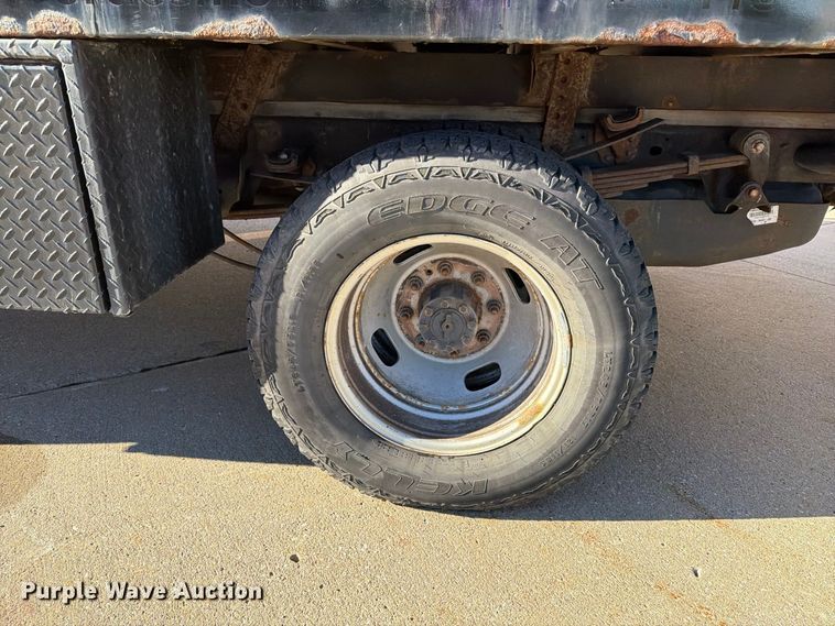 image for item EX1024 2017 Ford F350 Super Duty flatbed pickup truck